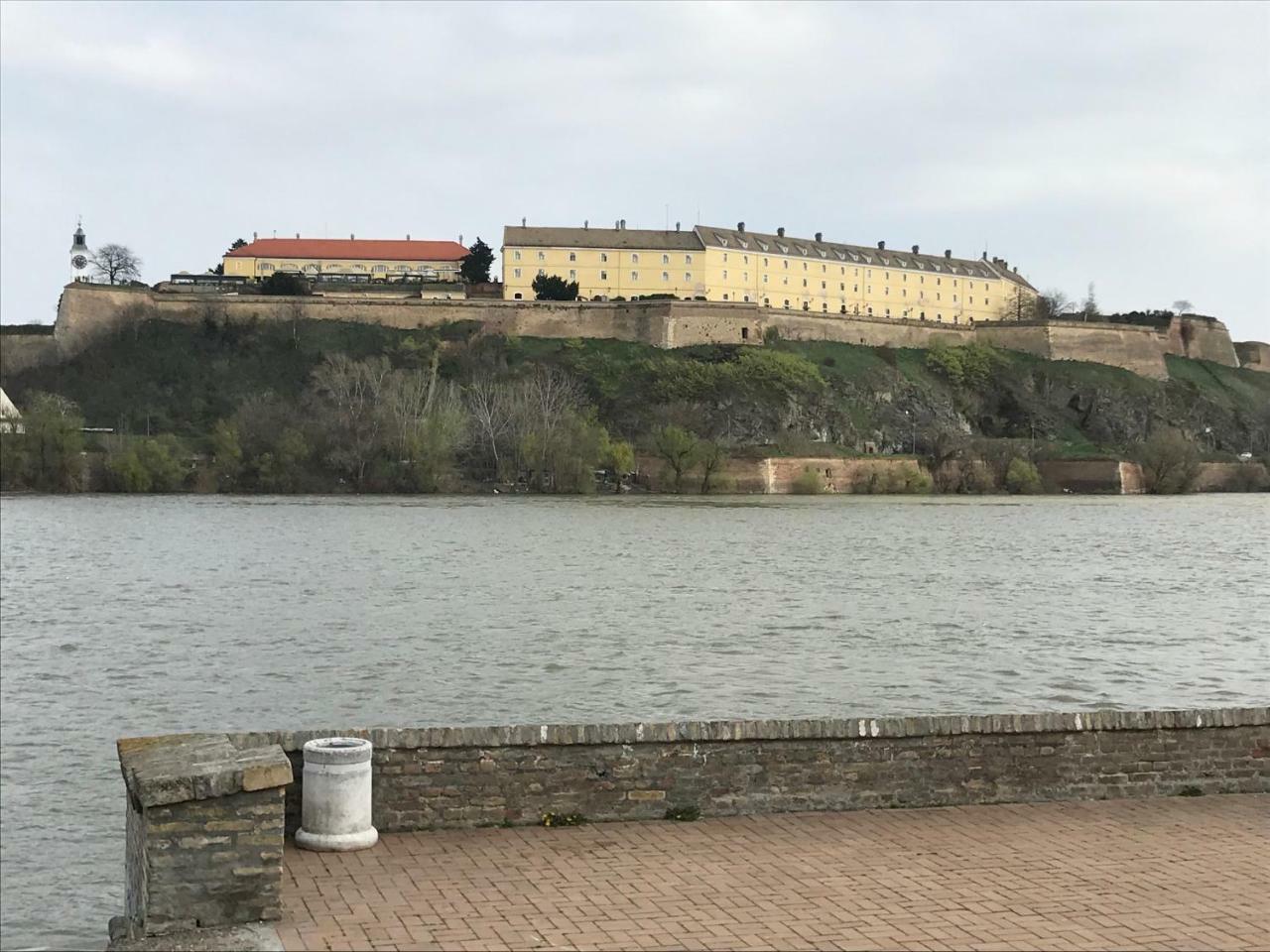 Fortress View Apartment Novi Sad Esterno foto